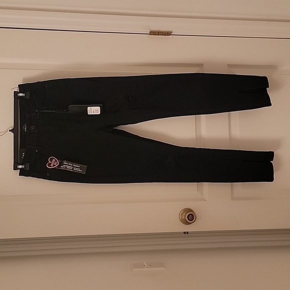 Skinny Fries Size 9 Black Hi-Rise Skinny Jeans with Front Ankle Slits, NWT!